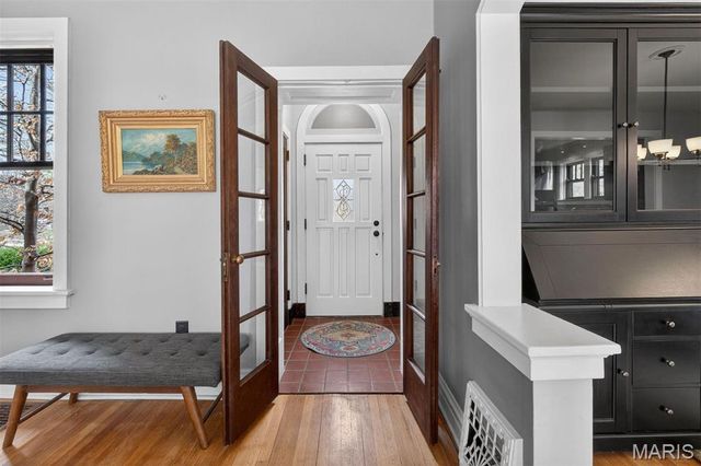 742 Yale Avenue, University City, MO 63130