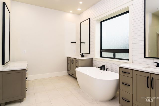 6814 S Krakauer Place, Meridian, ID 83642