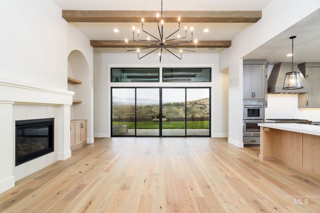 6814 S Krakauer Place, Meridian, ID 83642