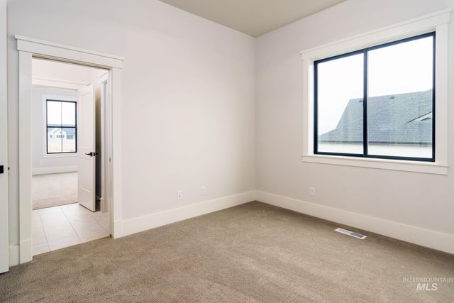 6814 S Krakauer Place, Meridian, ID 83642