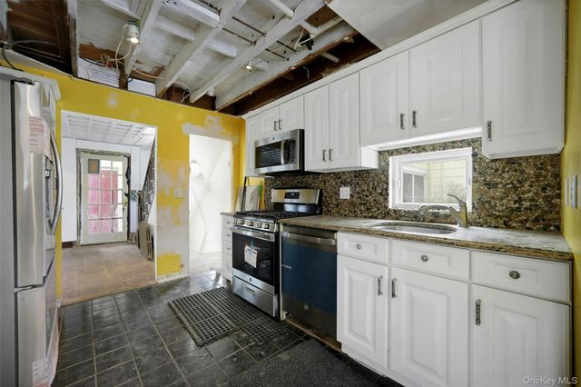 22 Orchard Street, Suffern, NY 10901