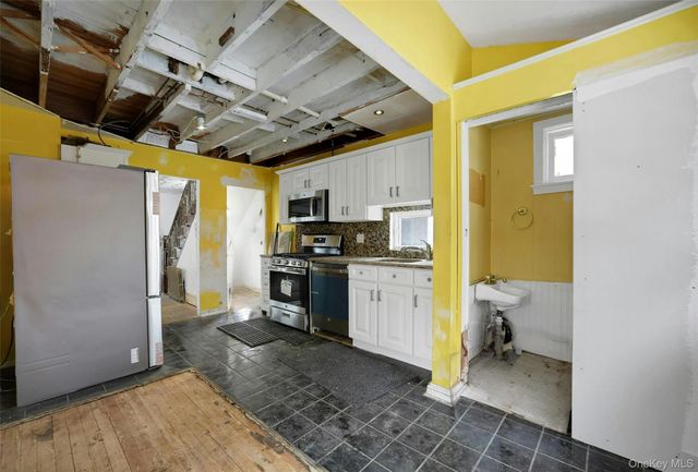 22 Orchard Street, Suffern, NY 10901