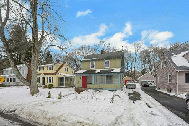 22 Orchard Street, Suffern, NY 10901