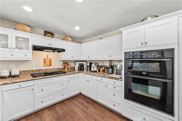 7925 Hemingway Court, Fontana, CA 92336