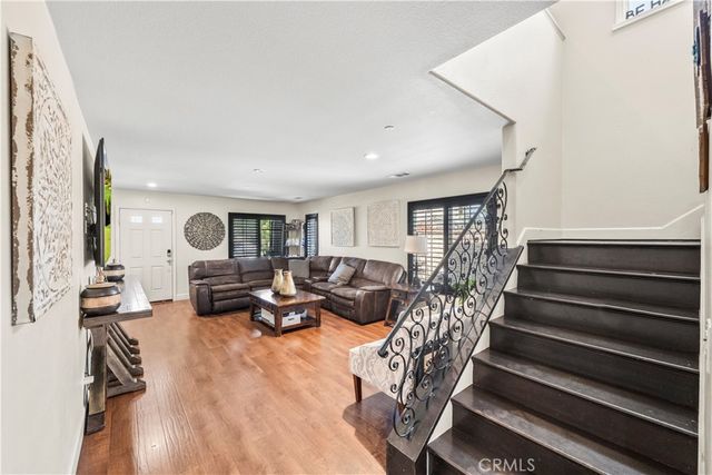 7925 Hemingway Court, Fontana, CA 92336