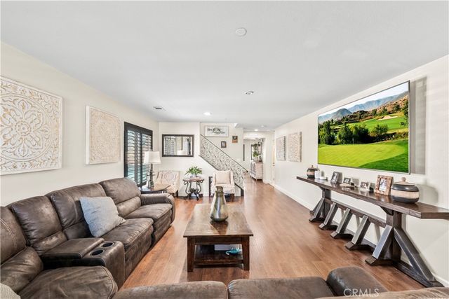 7925 Hemingway Court, Fontana, CA 92336