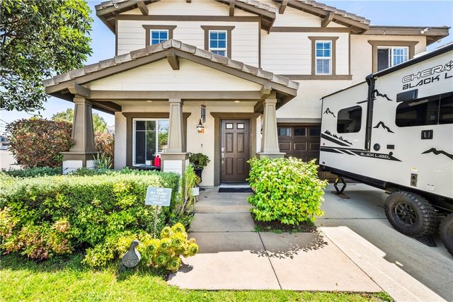 7925 Hemingway Court, Fontana, CA 92336