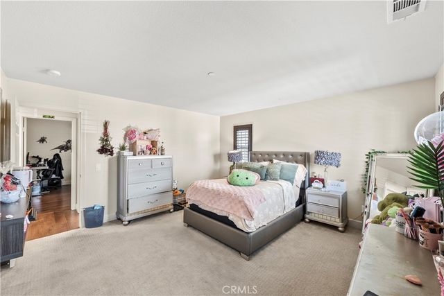 7925 Hemingway Court, Fontana, CA 92336