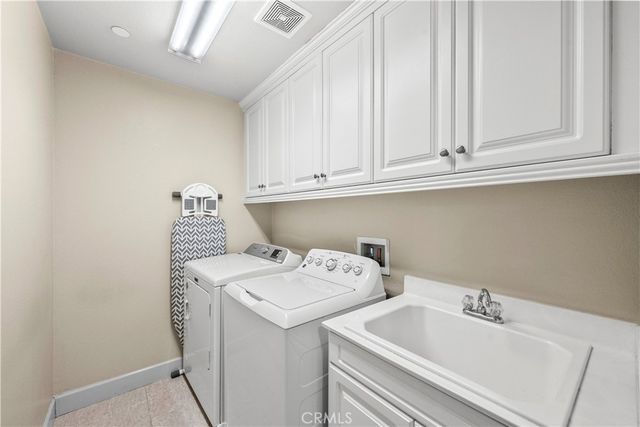7925 Hemingway Court, Fontana, CA 92336