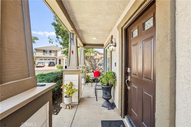 7925 Hemingway Court, Fontana, CA 92336