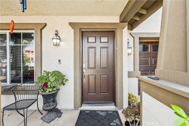 7925 Hemingway Court, Fontana, CA 92336