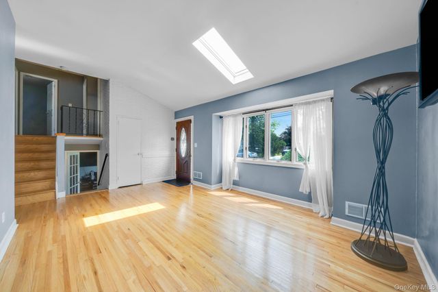 336 W 23rd Street, Deer Park, NY 11729