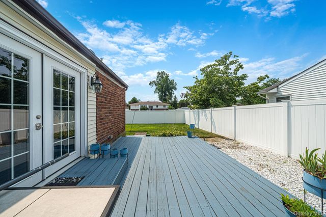 336 W 23rd Street, Deer Park, NY 11729