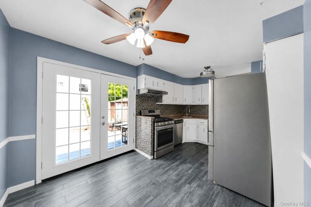 336 W 23rd Street, Deer Park, NY 11729