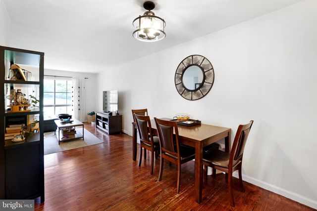 105 S SAINT PAUL ST, Hamilton, VA 20158