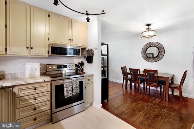 105 S SAINT PAUL ST, Hamilton, VA 20158