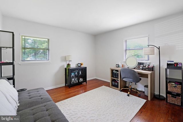 105 S SAINT PAUL ST, Hamilton, VA 20158