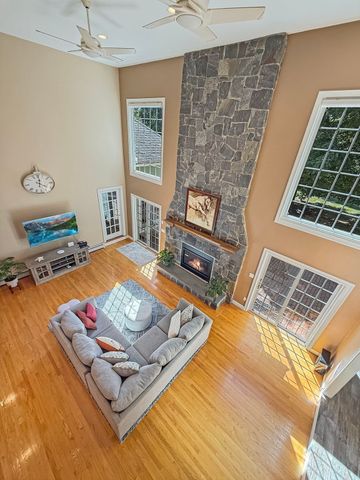 97 Windkist Farm Rd, North Andover, MA 01845