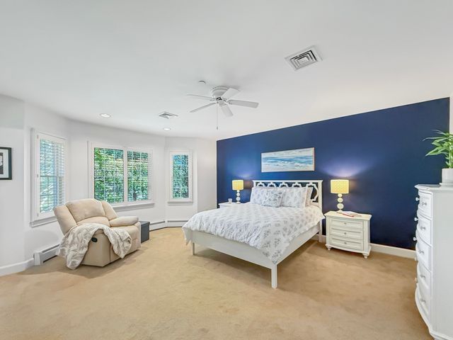 97 Windkist Farm Rd, North Andover, MA 01845