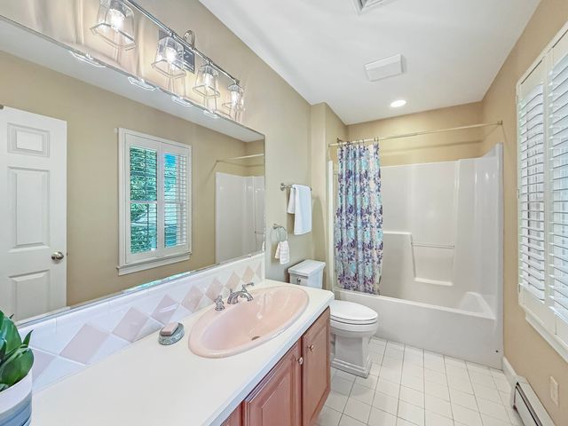 97 Windkist Farm Rd, North Andover, MA 01845