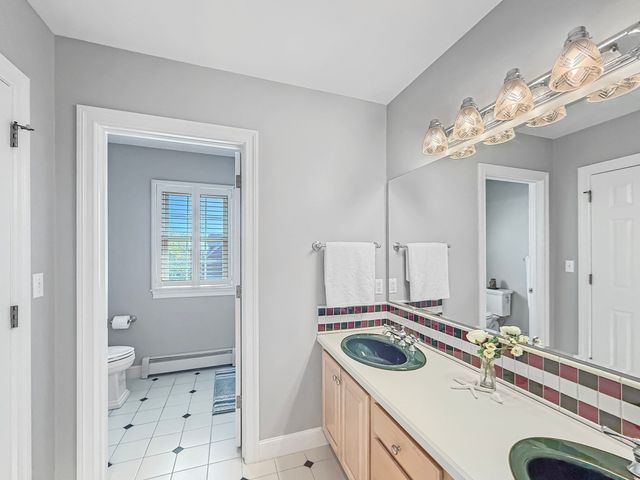 97 Windkist Farm Rd, North Andover, MA 01845