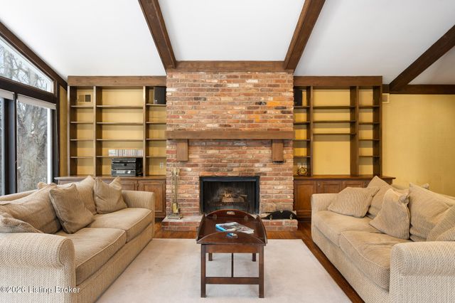 202 Sequoya Rd, Louisville, KY 40207