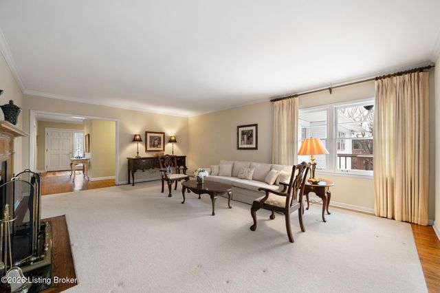 202 Sequoya Rd, Louisville, KY 40207