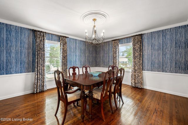 202 Sequoya Rd, Louisville, KY 40207