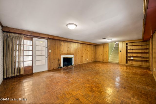 202 Sequoya Rd, Louisville, KY 40207