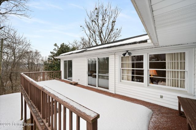 202 Sequoya Rd, Louisville, KY 40207