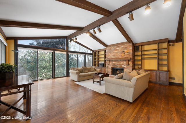 202 Sequoya Rd, Louisville, KY 40207