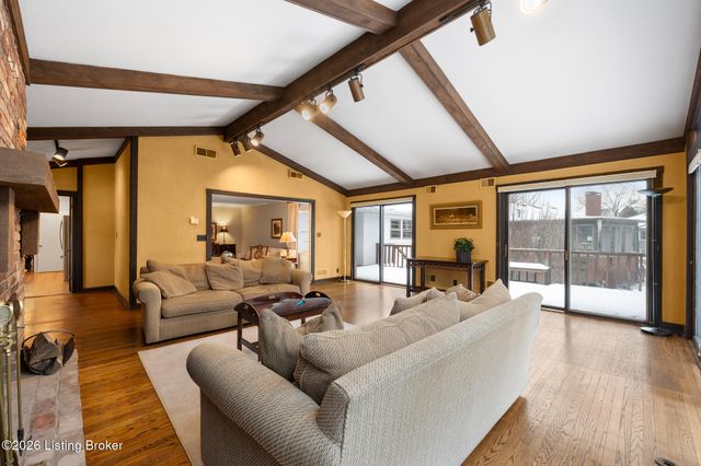 202 Sequoya Rd, Louisville, KY 40207