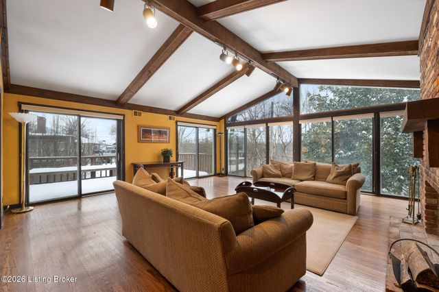 202 Sequoya Rd, Louisville, KY 40207