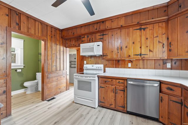 1623 Sherman Boulevard, Fort Wayne, IN 46808