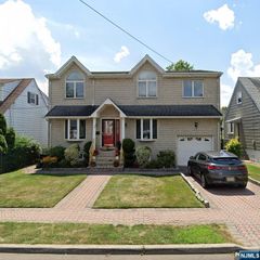 187 Pandolfi Avenue, Secaucus, NJ 07094