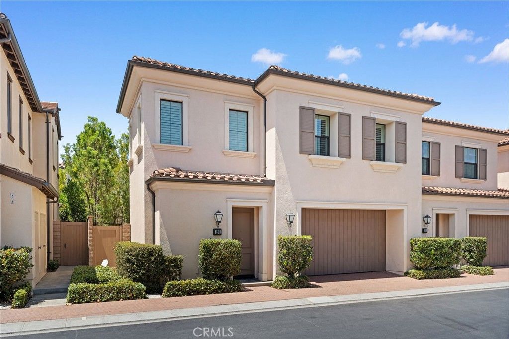 190 Crescent Moon, Irvine, CA 92602 — photo 2