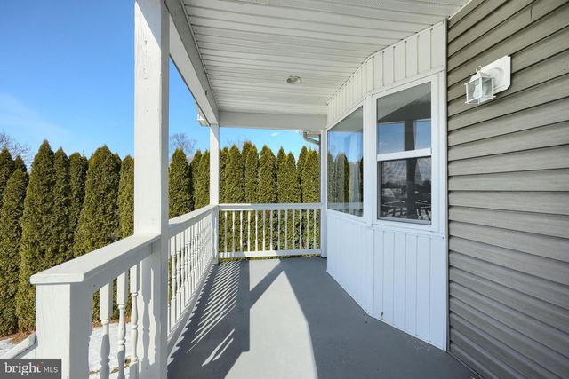 14 WADSWORTH DR, East Berlin, PA 17316