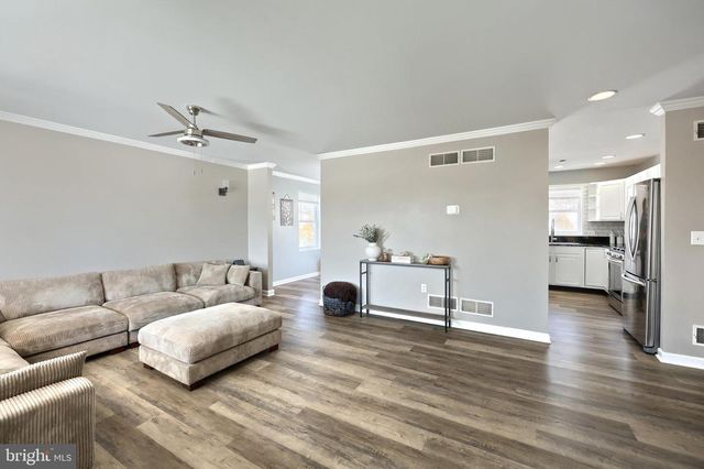 14 WADSWORTH DR, East Berlin, PA 17316