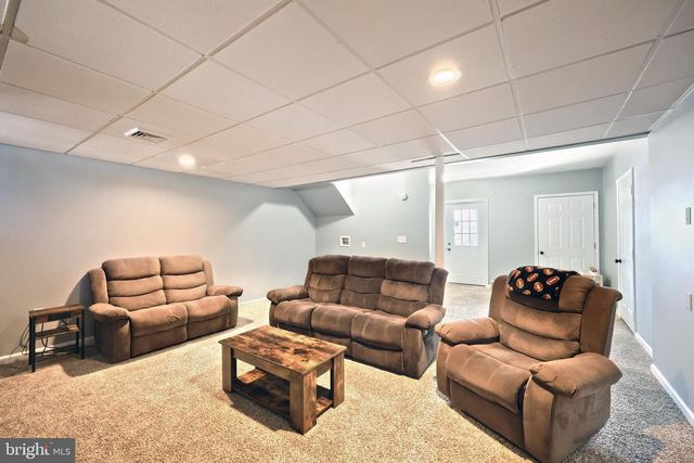 14 WADSWORTH DR, East Berlin, PA 17316