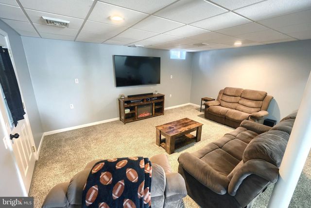 14 WADSWORTH DR, East Berlin, PA 17316