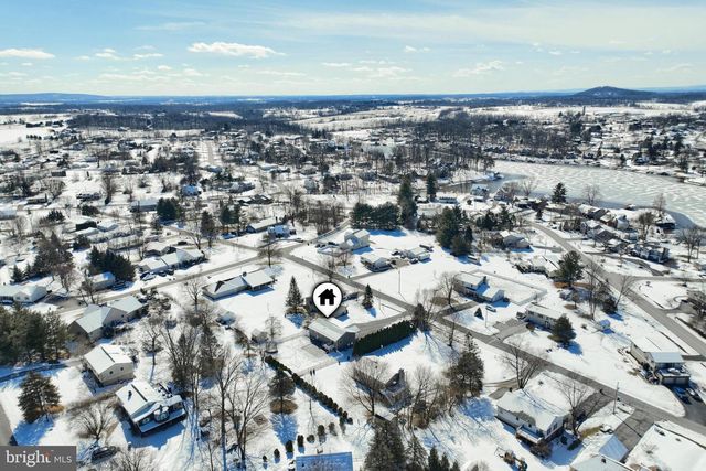 14 WADSWORTH DR, East Berlin, PA 17316