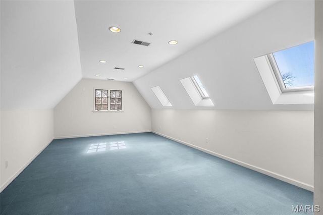 8 Ridgewood Street, Ladue, MO 63124