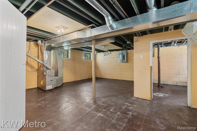 16831 Lawton Street, Detroit, MI 48221