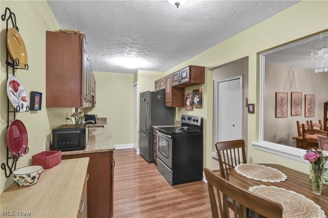 2880 N Bay Drive N10, Westlake, OH 44145
