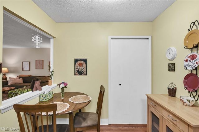 2880 N Bay Drive N10, Westlake, OH 44145
