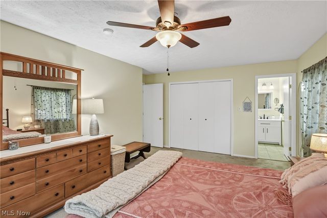 2880 N Bay Drive N10, Westlake, OH 44145