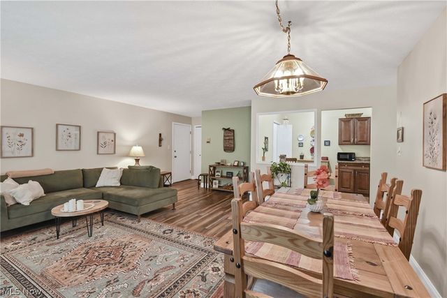 2880 N Bay Drive N10, Westlake, OH 44145