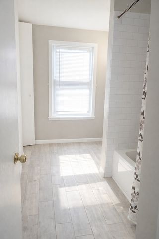2812 S 12th Avenue S, Minneapolis, MN 55407
