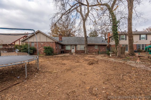 1909 W Oakridge Street, Broken Arrow, OK 74012