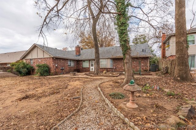 1909 W Oakridge Street, Broken Arrow, OK 74012